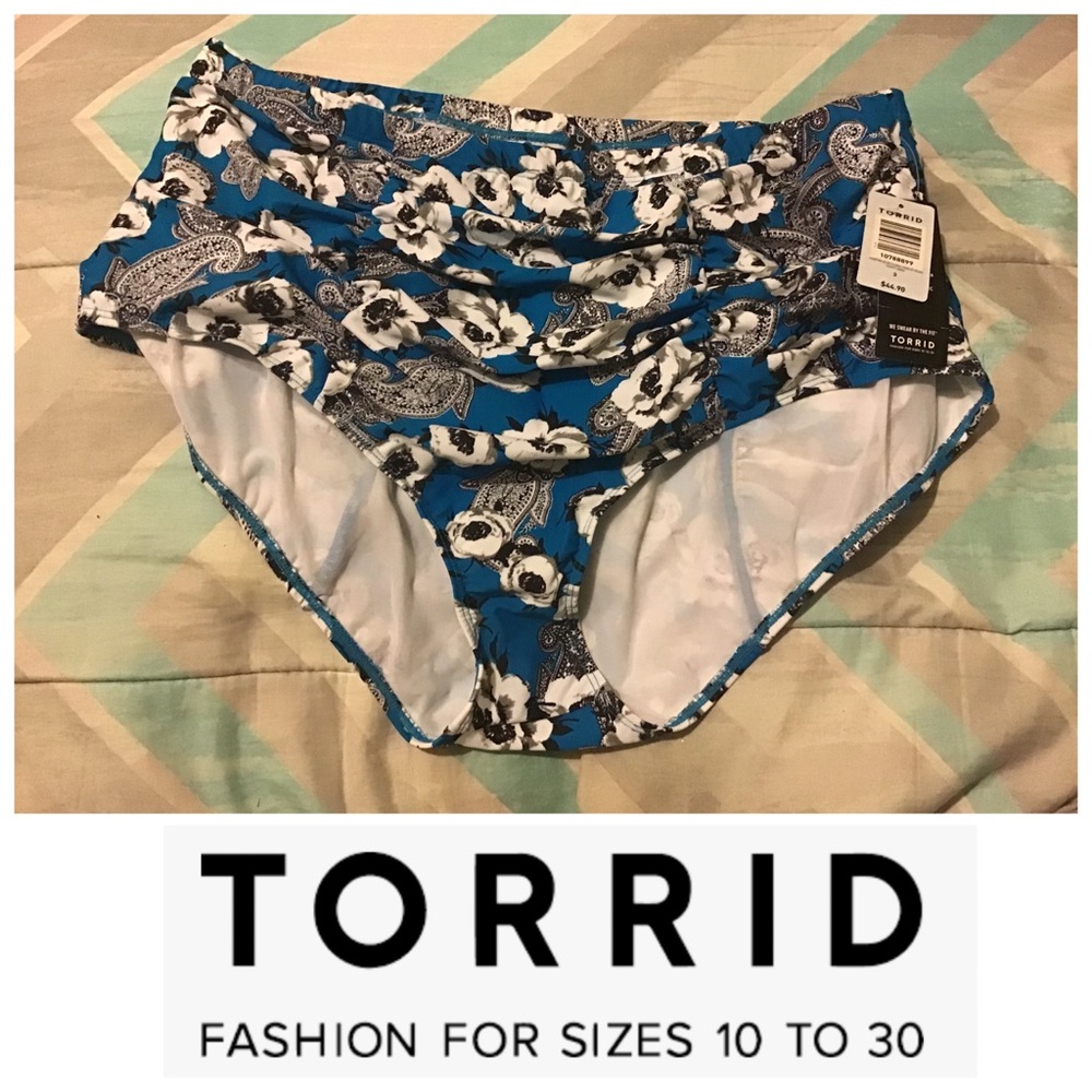 Torrid 3 plus size floral paisley blue ruched swimsuit bottoms NWT